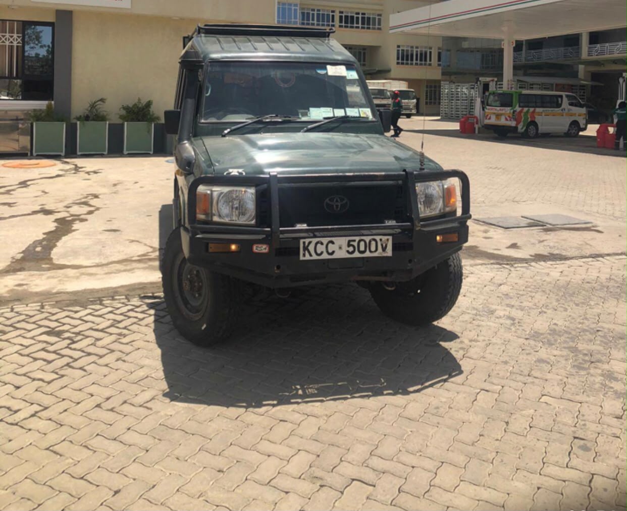 Holidayworks Africa Tours and Safaris LTD